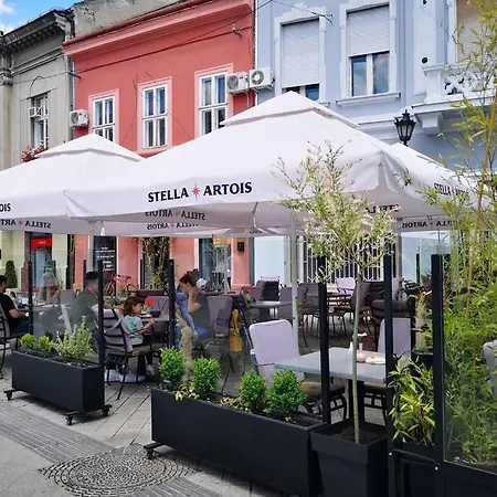 Filinhome Pionirska Parkview Apartmán Novi Sad